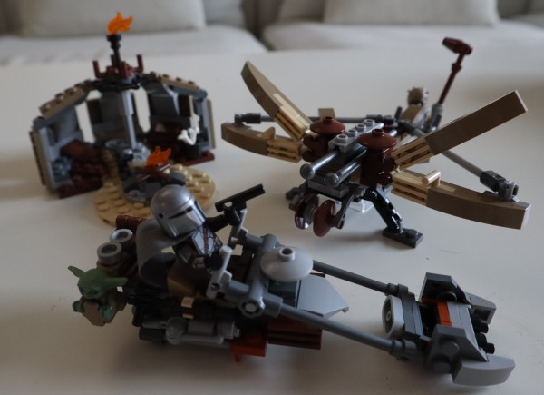 The Mandalorian and Baby Yoda Trouble on Tatooine